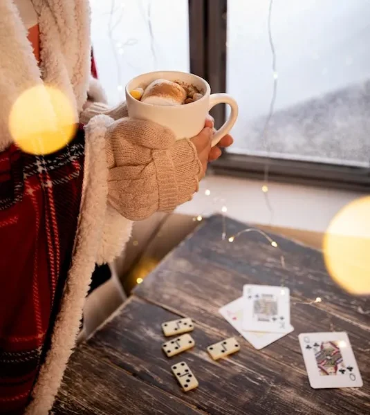 Product Bundle: Seasonal & Festive Moments (15 items)